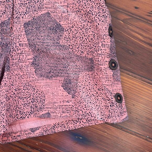 ANTHRO Cartonnier side button up flat front printed chino shorts sz 2 - Picture 4 of 7